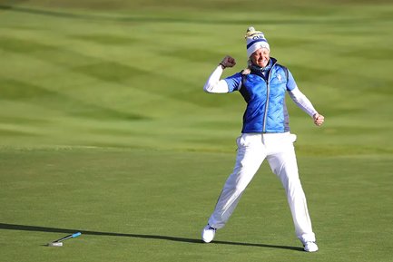 Suzann Pettersen celebra el putt que dio a Europa la Solheim Cup 2019 en Gleneagles